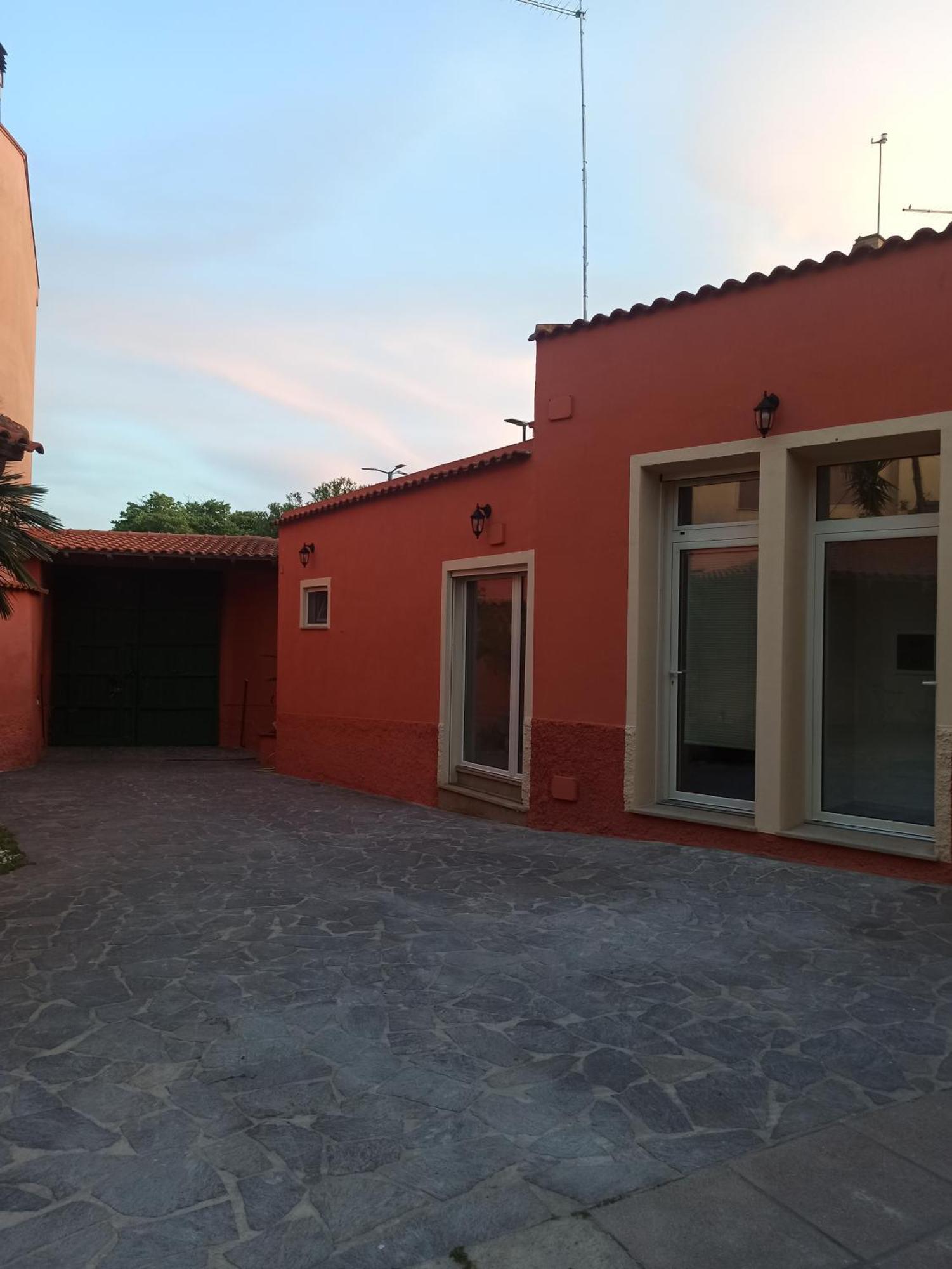 فندق Piazza San Giorgio Dolianova المظهر الخارجي الصورة