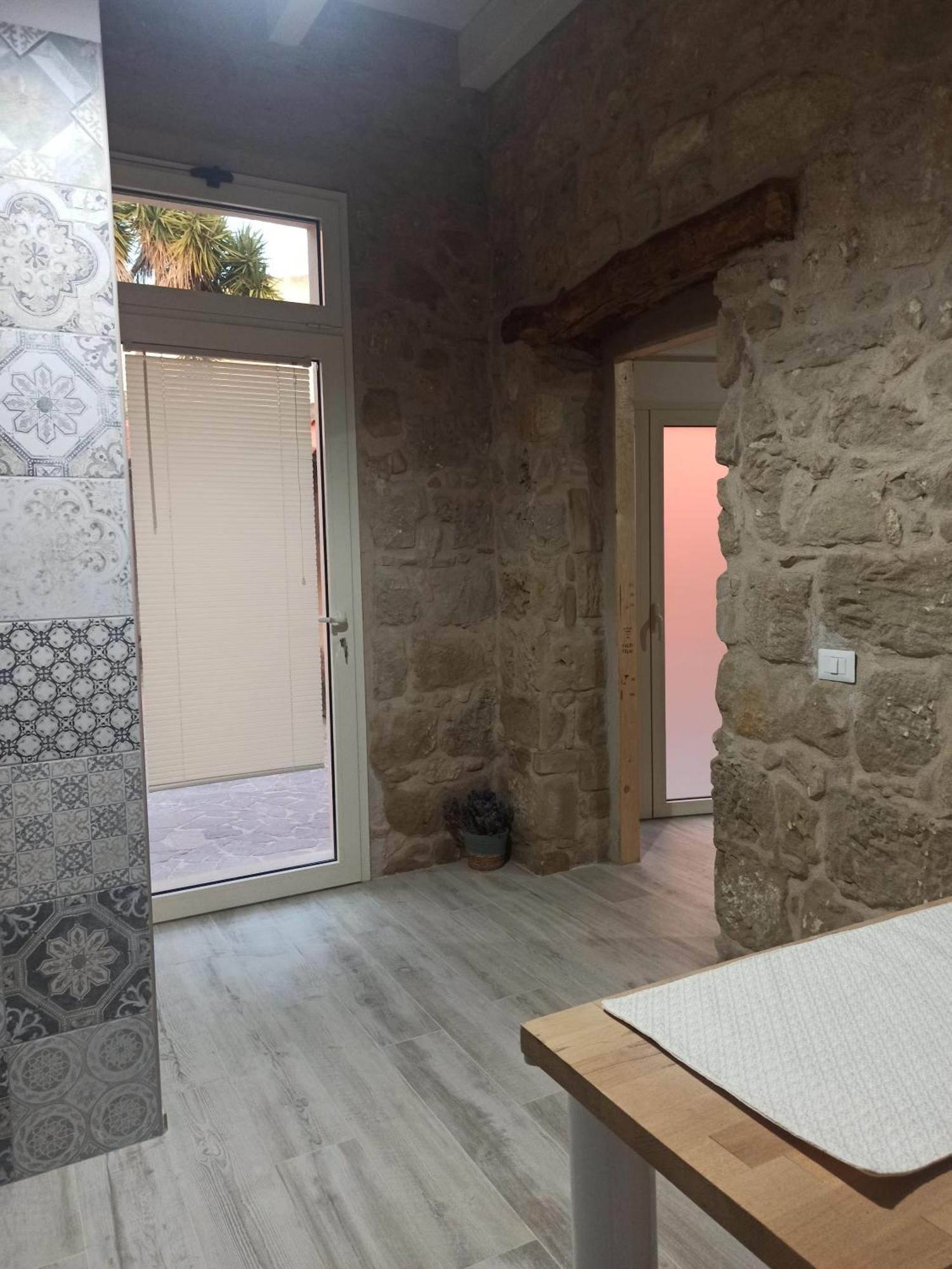 فندق Piazza San Giorgio Dolianova المظهر الخارجي الصورة